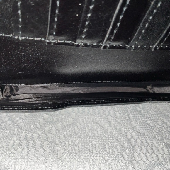 Patricia Nash Marsiliana Mirror Wristlet, NWT - Picture 8 of 12